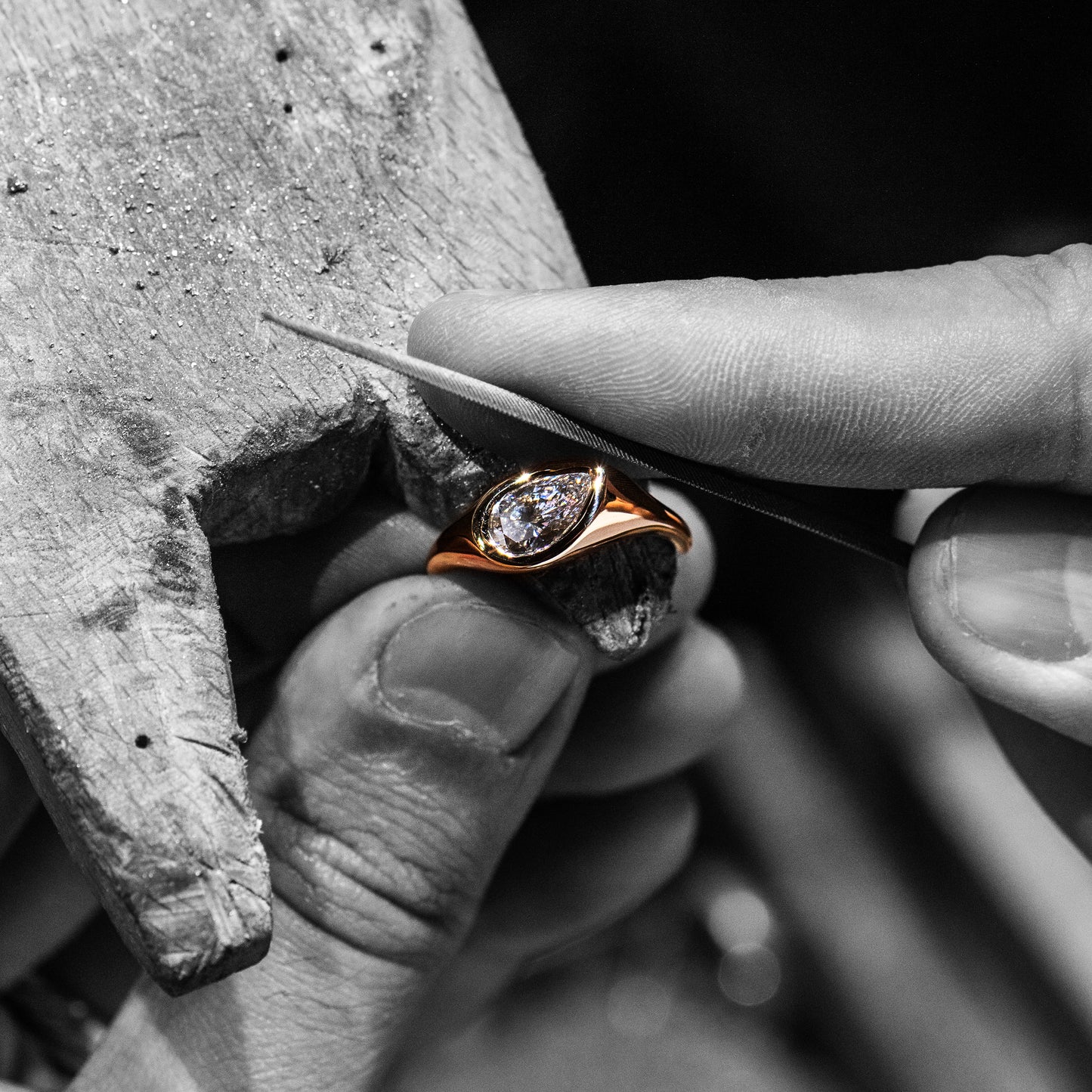 OBLIQUE - Pear Signet