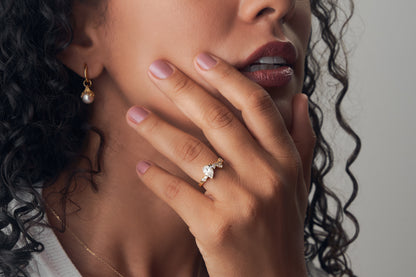 PEAR ASYMMETRICAL CLUSTER