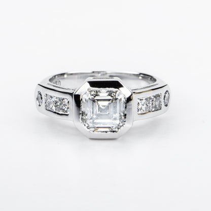 1.7ct Asscher Signet - CUBISM