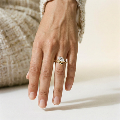 OVAL SOLITAIRE ASYMMETRICAL